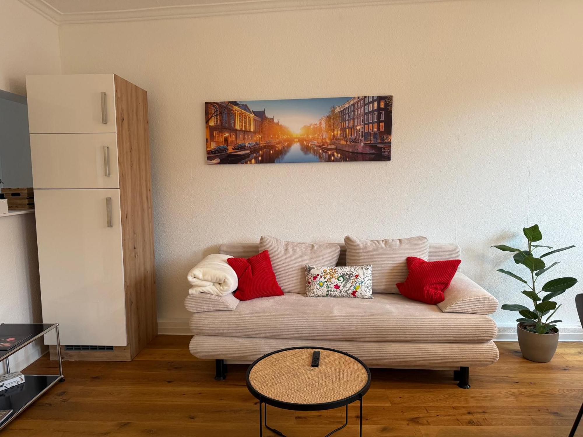 Stylisches Apartment Mit Grossem Tageslichbad Am Marktplatz Leonberg Exteriör bild