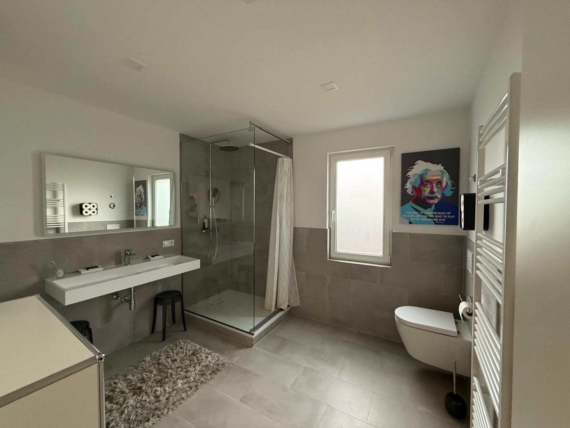 Stylisches Apartment Mit Grossem Tageslichbad Am Marktplatz Leonberg Exteriör bild